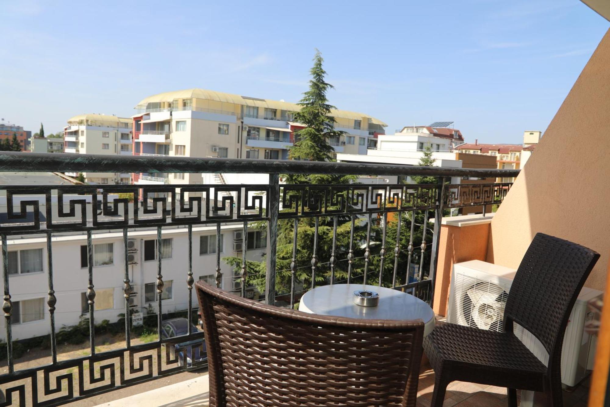 Hotel Deykin Sunny Beach Buitenkant foto